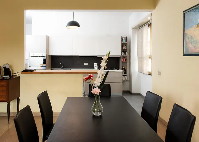 Laterani36 Elegante 3 Camere, Sopra Metro Porta Metronia Apartment
